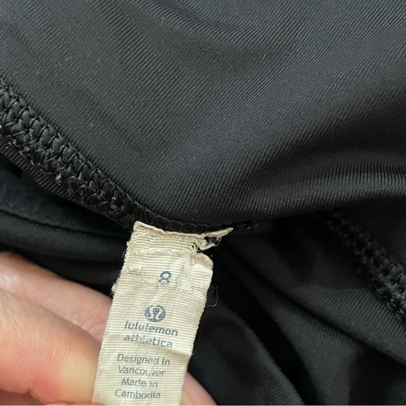 Lululemon Gear Up Crop 17” Black Mesh Details Leggings Size 8 - Picture 8 of 13